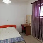 Apartment 5827b Tkon